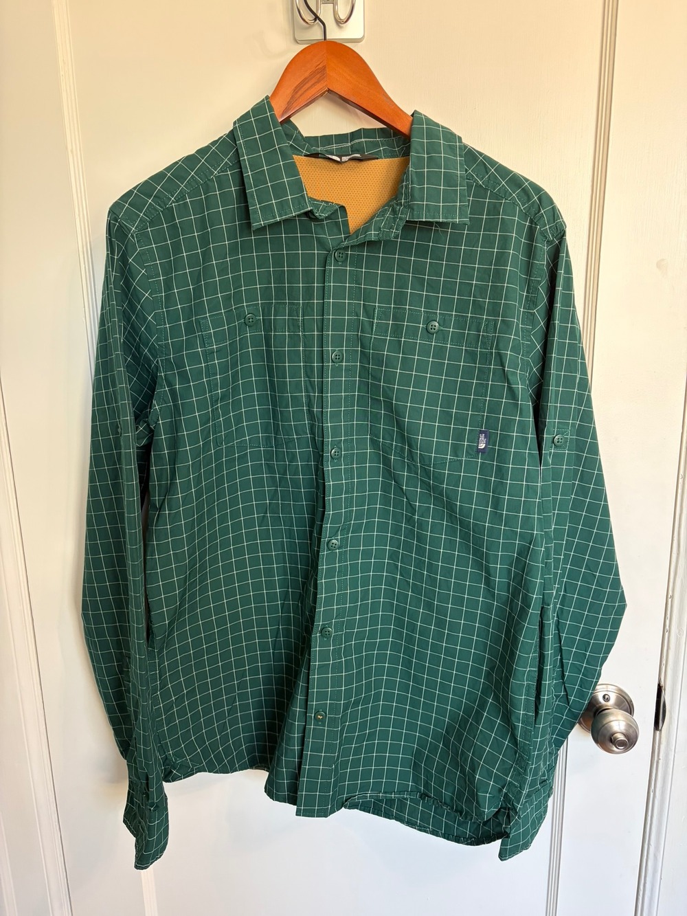 The North Face Men's M Green Windowpane Check Vented Long Sleeve Button Hiking